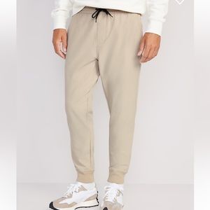 Old Navy Stretch Tech Jogger Pants - Men’s Medium Classic Khaki